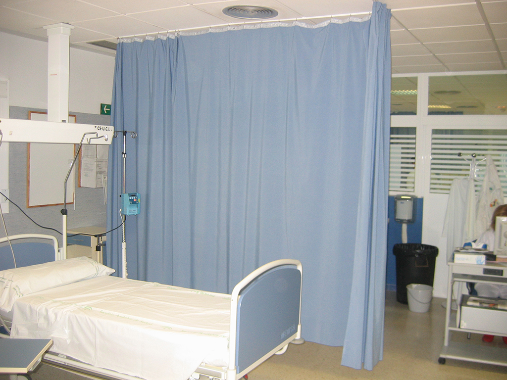 Cortinas ingnifugas antibacterianas Hospital Clinicas Intimidad
